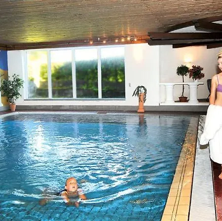 Otel Traube 3*