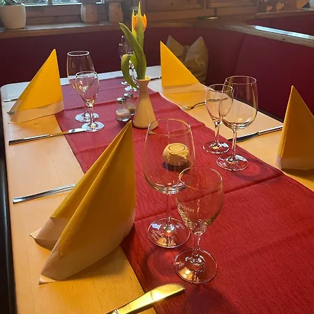 Hotel Traube 3*