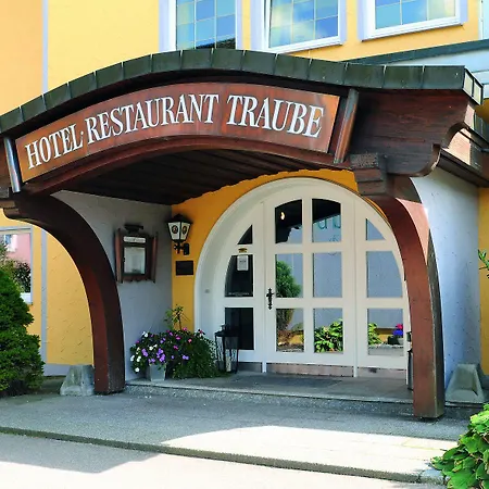 Traube 3*