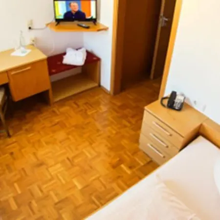 Traube Otel